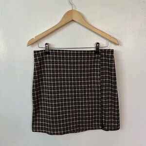 Classic Black and Brown Checkered Skirt
